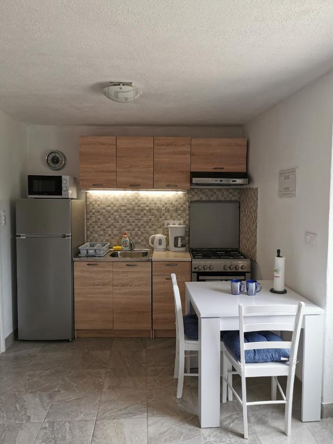 Studio Apartment Mileta Pitve Buitenkant foto
