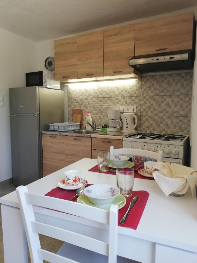 Studio Apartment Mileta Pitve Buitenkant foto